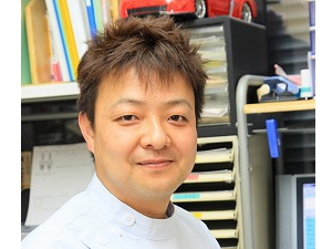 院長　尾花 正貴