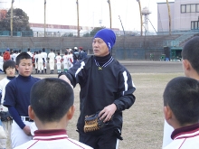 少年野球チームの支援活動を行っています。
