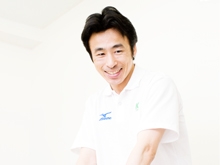 人として人間性を高め、治療家として技術の高い人材を育てる環境づくりをしています。